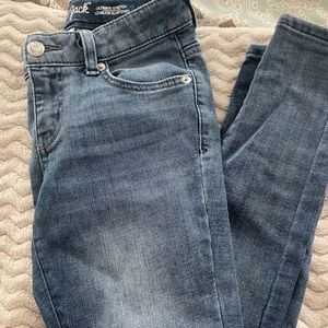 Girl’s Cat & Jack skinny ultimate stretch jeans size 10